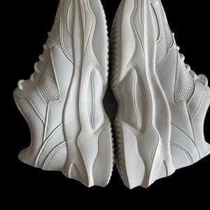 NWOT BOOHOO Multi Platform Chunky White Sneakers 7